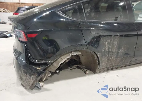2022 Tesla Model Y Long Range Dual Motor All-Wheel Drive from USA, damaged, VIN 7SAYGDEE0NF342215